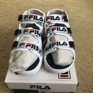 NWT Fila Disruptor Sandals!